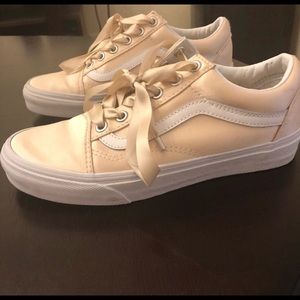 satin pink laced vans !!